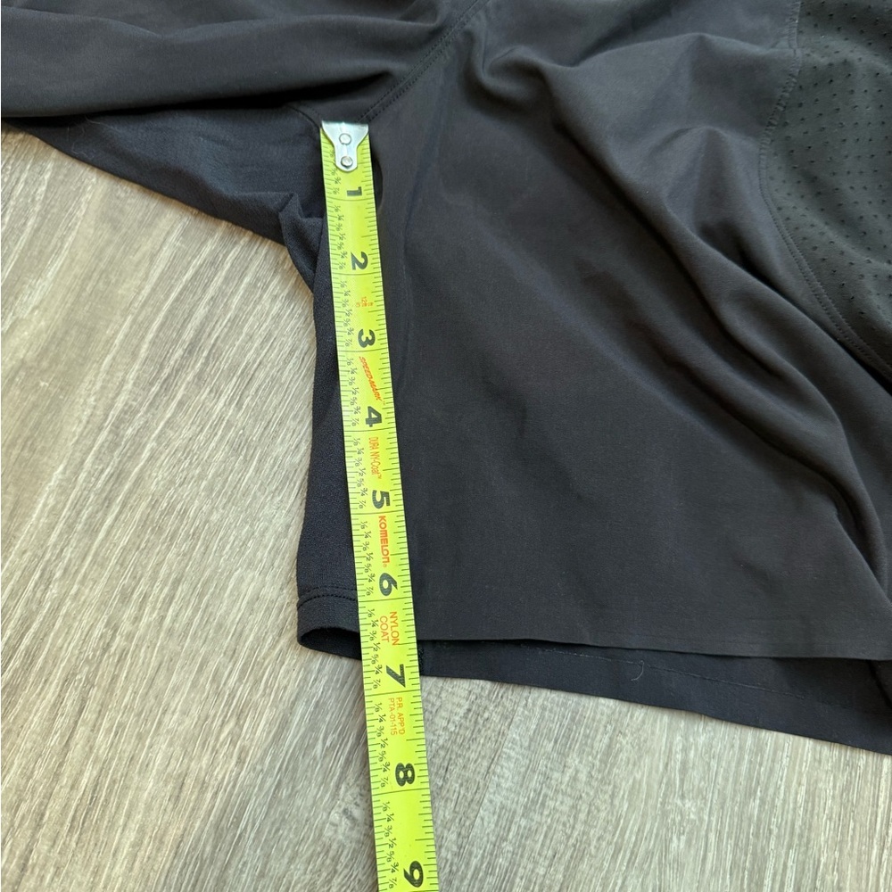 Lululemon Switch Up Short 6” Black Medium - Picture 6 of 8